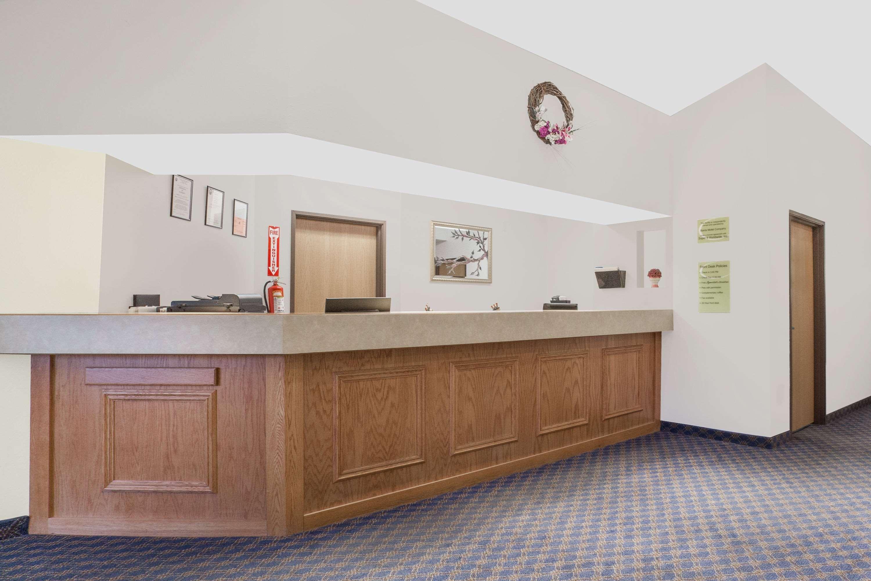 Super 8 By Wyndham Cobleskill Ny Екстериор снимка