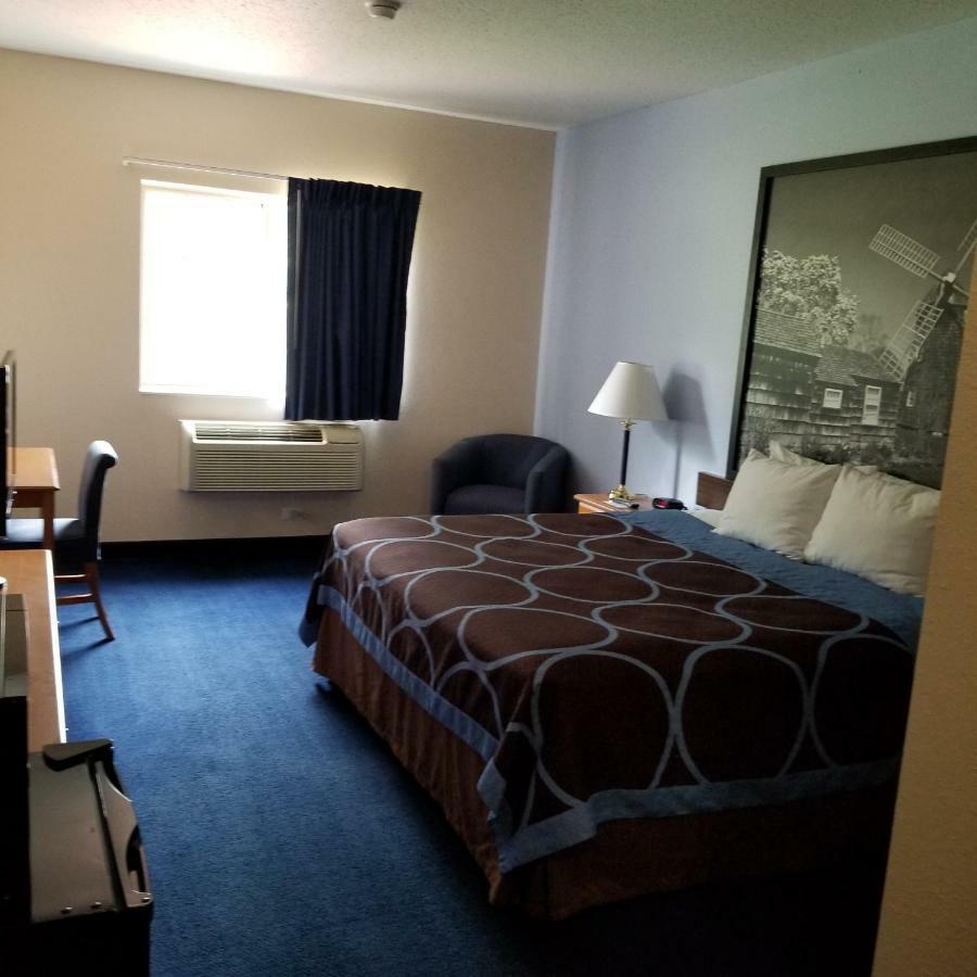 Super 8 By Wyndham Cobleskill Ny Екстериор снимка
